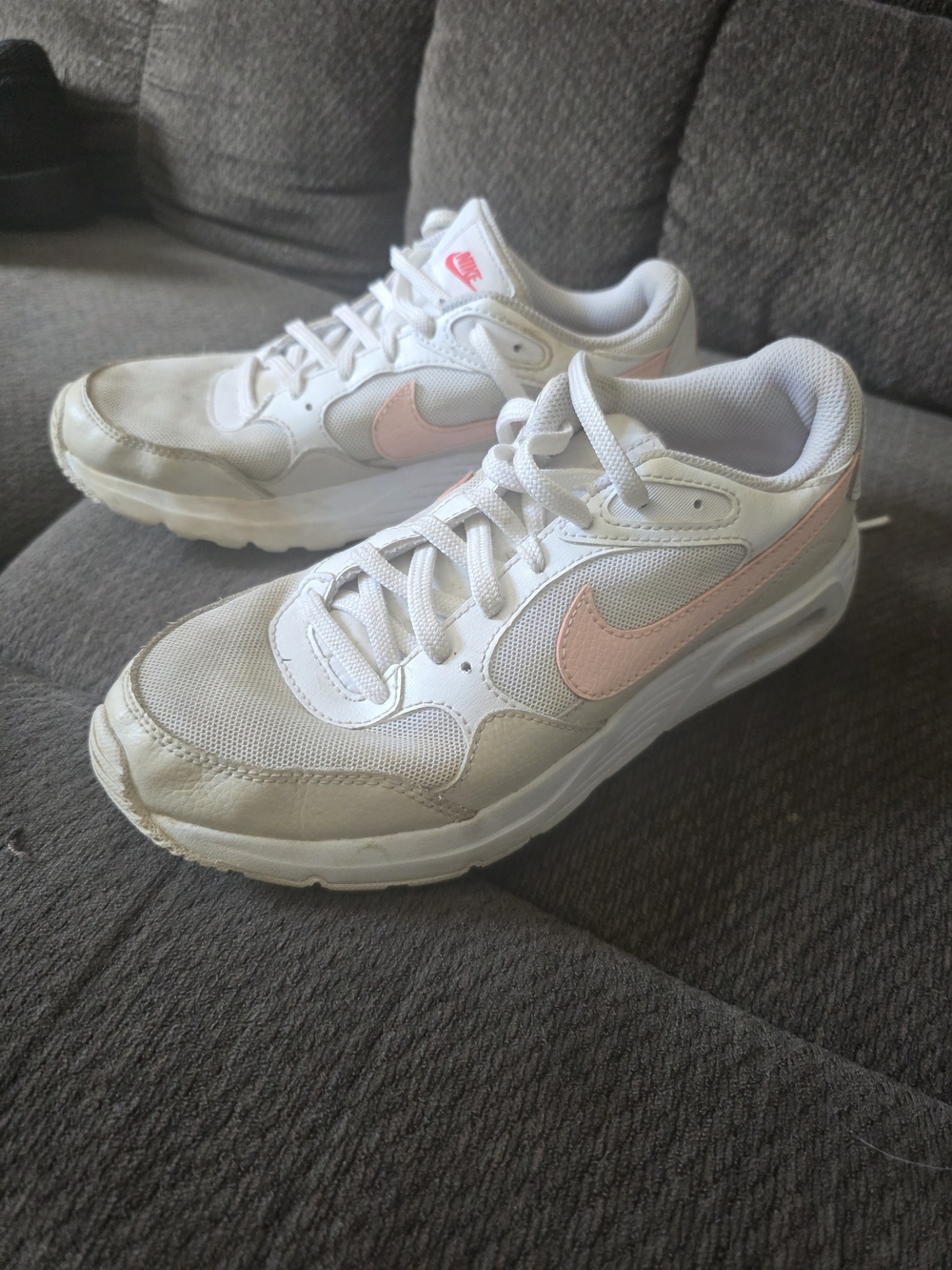 Nike White Women's Sneakers with Pink Swoosh Accent